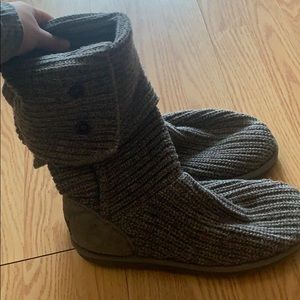 Gray Sweaterknit Uggs - Gently Worn - size 9